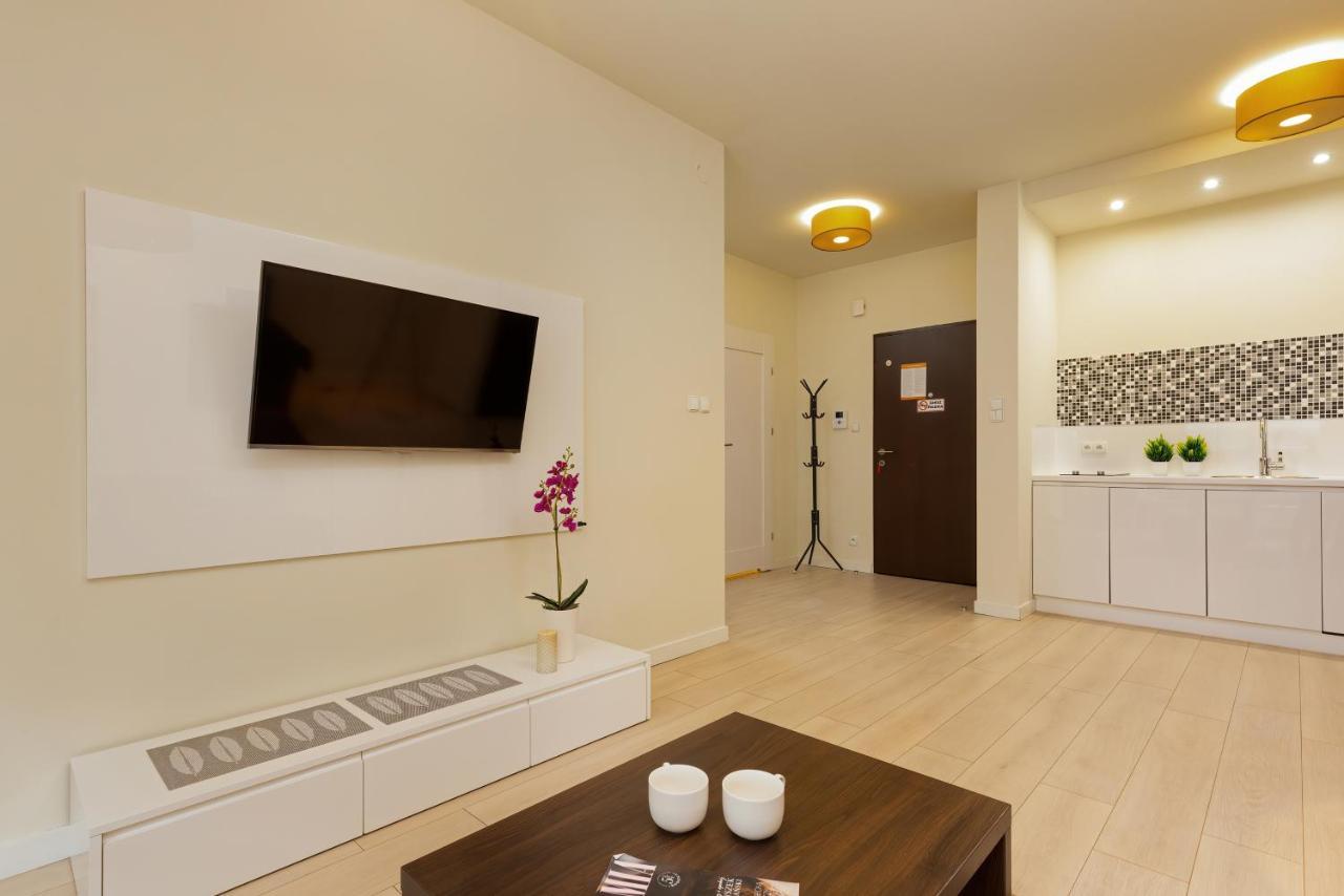 Apartments Warsaw Gieldowa 4 By Noclegi Renters Екстер'єр фото